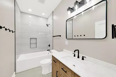 6423 S Claremont Avenue, Chicago, IL 60636 - Photo 16