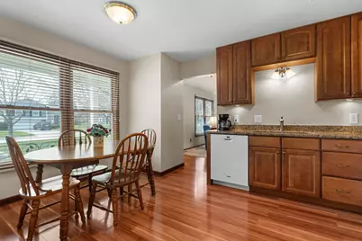 1072 Cedar Crest Drive, Crystal Lake, IL 60014 - Photo 6