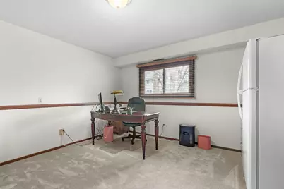 1072 Cedar Crest Drive, Crystal Lake, IL 60014 - Photo 10