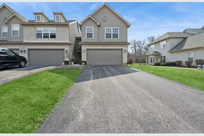 2707 Cobblestone Drive #END, Crystal Lake, IL 60012 - Photo 2