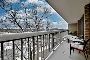 2 S Atrium Wy, Elmhurst, IL 60126 - Photo 40