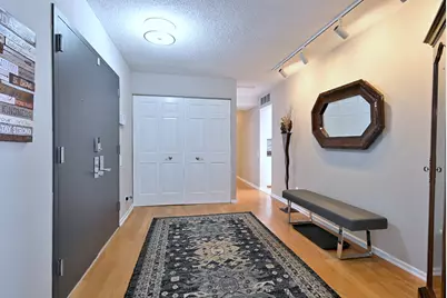 2 S Atrium Way #606, Elmhurst, IL 60126 - Photo 2