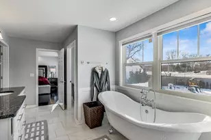 10S330 Oneill Dr, Burr Ridge, IL 60527 - Photo 26