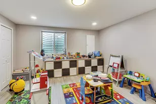 10S330 Oneill Dr, Burr Ridge, IL 60527 - Photo 36