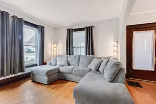 934 Clay St, Woodstock, IL 60098 - Photo 8