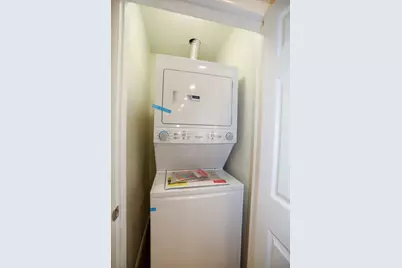 9020 Lamon Avenue #GW, Skokie, IL 60077 - Photo 6