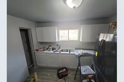 138 N Smith Street, Aurora, IL 60505 - Photo 2