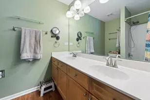 32546 Pilgrims Ct, Lakemoor, IL 60051 - Photo 12