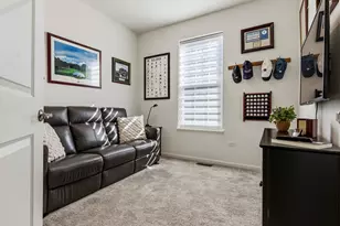 1205 Ardmoor Dr, Crystal Lake, IL 60012 - Photo 10