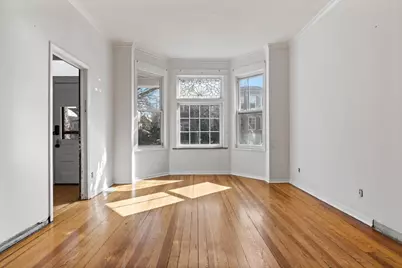 2536 N Central Park Avenue, Chicago, IL 60647 - Photo 4