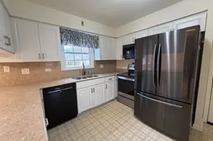 3501 Bankview Dr, Joliet, IL 60431 - Photo 10