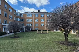 524 Michigan Ave, Evanston, IL 60202 - Photo 1