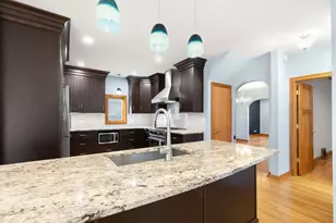 7005 N Osceola Ave, Chicago, IL 60631 - Photo 10
