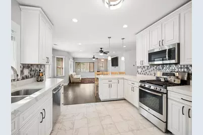 2325 Shady Lane, Highland Park, IL 60035 - Photo 6