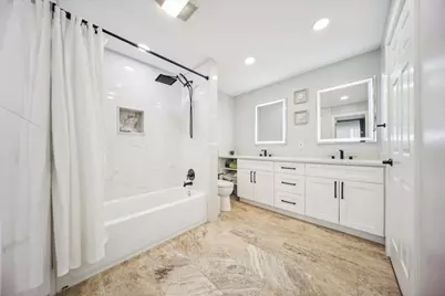 8334 Portsmouth Drive #C, Darien, IL 60561 - Photo 4