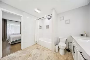 8334 Portsmouth Dr, Darien, IL 60561 - Photo 14