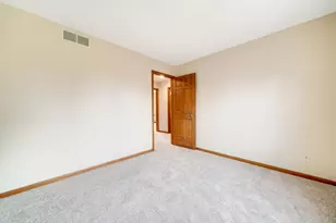 5235 Solitude Dr, Rockford, IL 61114 - Photo 18