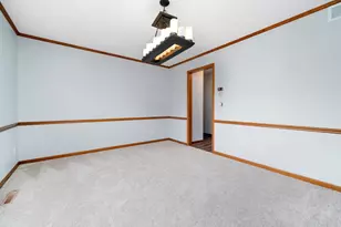 5235 Solitude Dr, Rockford, IL 61114 - Photo 6