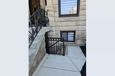 515 E Oakwood Boulevard, Chicago, IL 60653 - Photo 8