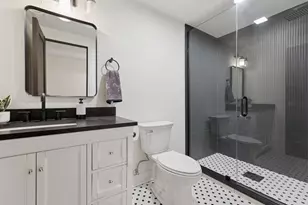 515 E Oakwood Blvd, Chicago, IL 60653 - Photo 52