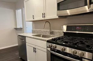 5101 Carriage Way Dr, Rolling Meadows, IL 60008 - Photo 4