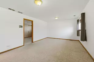 130 Fox Chase Dr S, Oswego, IL 60543 - Photo 24