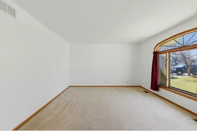 130 Fox Chase Drive S, Oswego, IL 60543 - Photo 10