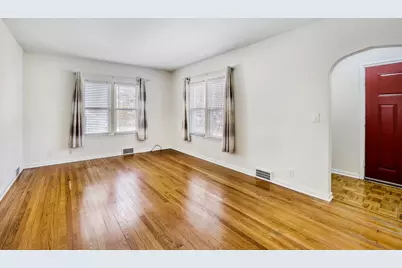 626 N Hough Street, Barrington, IL 60010 - Photo 2