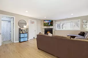 16538 Parliament Ave, Tinley Park, IL 60477 - Photo 6