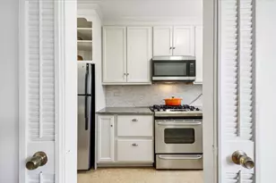 [Address not provided], Evanston, IL 60201 - Photo 2