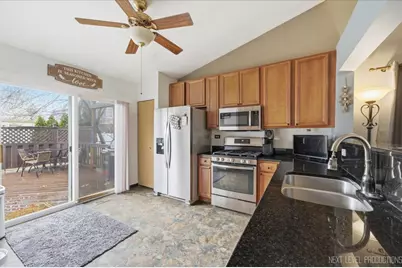 2468 Roxbury Lane, Montgomery, IL 60538 - Photo 10