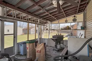 1562 S 5th Ave, Kankakee, IL 60901 - Photo 20