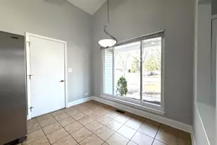 346 Danbury Dr, Naperville, IL 60565 - Photo 12