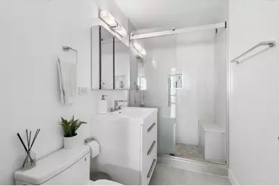 2 E Erie Street #3712, Chicago, IL 60611 - Photo 18