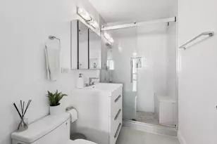 2 E Erie St, Chicago, IL 60611 - Photo 18