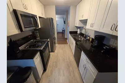 1246 Pinewood Drive, Crystal Lake, IL 60014 - Photo 8