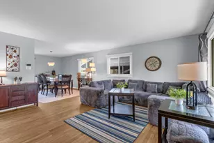 1246 Pinewood Dr, Crystal Lake, IL 60014 - Photo 14