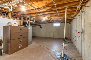 1246 Pinewood Dr, Crystal Lake, IL 60014 - Photo 44