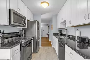 1246 Pinewood Dr, Crystal Lake, IL 60014 - Photo 22