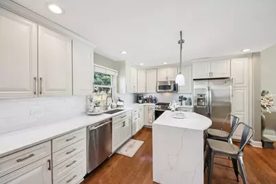 340 Windsor Drive, Bartlett, IL 60103 - Photo 8