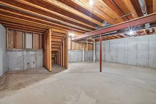 424 N Aspen Dr, Cortland, IL 60112 - Photo 30