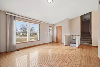 424 N Aspen Drive, Cortland, IL 60112 - Photo 4