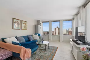 444 W Fullerton Pkwy, Chicago, IL 60614 - Photo 2