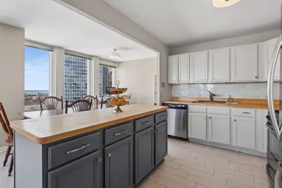 444 W Fullerton Parkway #1203, Chicago, IL 60614 - Photo 8
