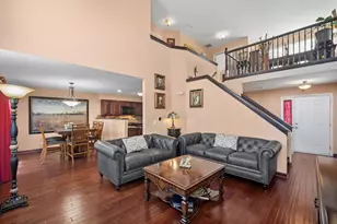 221 Ainsley Dr, West Chicago, IL 60185 - Photo 4