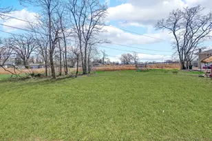 17015 Annetta Ave, Hazel Crest, IL 60429 - Photo 4