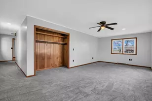 341 W Spruce St, Paxton, IL 60957 - Photo 14