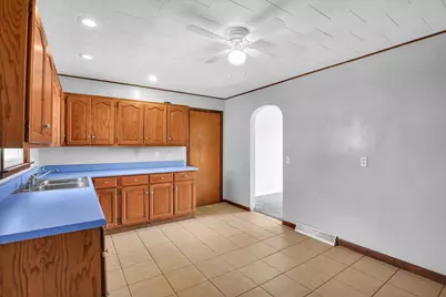 341 W Spruce Street, Paxton, IL 60957 - Photo 12