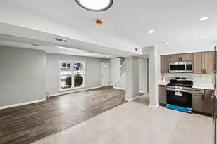 3403 Fountainbleau Dr, Hazel Crest, IL 60429 - Photo 10