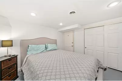 228 W Taylor Street, Dekalb, IL 60115 - Photo 20